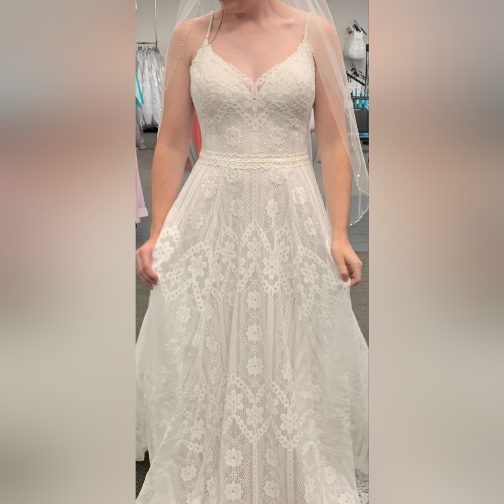 Wilderly Bride Hollis wedding dress